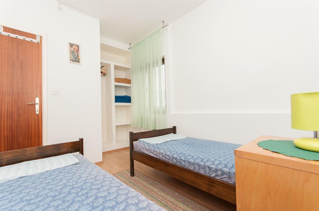 Apartments Natasa トロギール エクステリア 写真